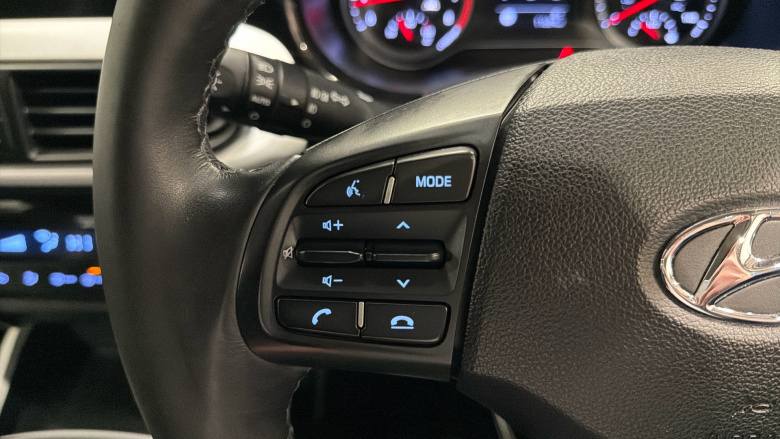 Hyundai i10 1.2 MPi Premium 5dr Auto Petrol Hatchback